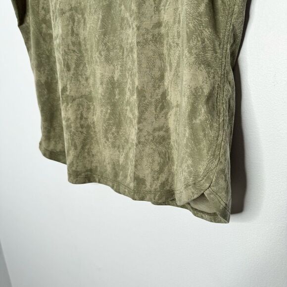 Kuhl army green tank top size large - Picture 3 of 5